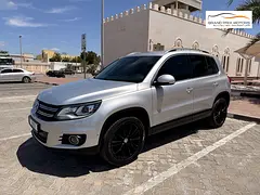 Volkswagen Tiguan SEL 2.0 TSI 4Motion 2014 GCC Specs With Service History In Perfect Condition