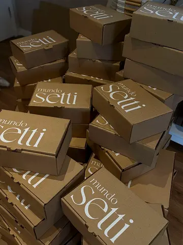 Bulk set of Mundo Setti shoeboxes (empty) - lot for storage/retail