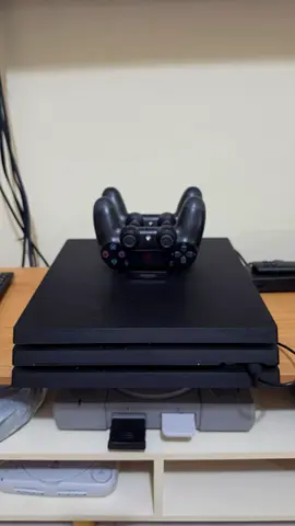 Playstation 4 pro 1TB