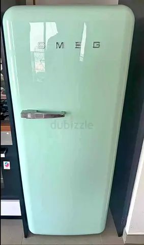 SMEG RETRO STYLE FRIDGE FREEZER LATEST VERSION NO SINGLE SCRATCH LIKE NEW PASTEL GREEN