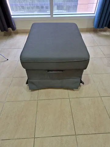 Storage ottoman
