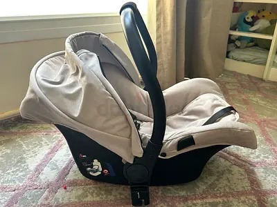 Pierre Cardin Car Seat for Infants