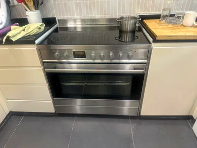 Cooker Hisense 90 cm