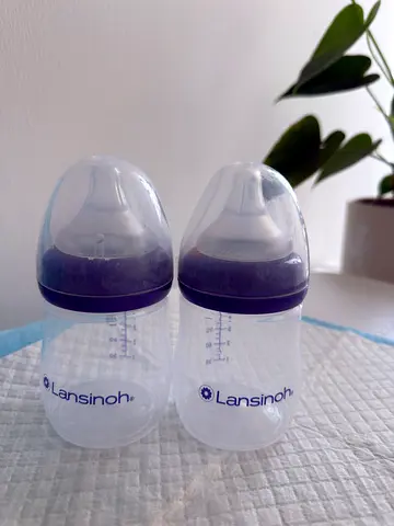 LANSINOH bottles