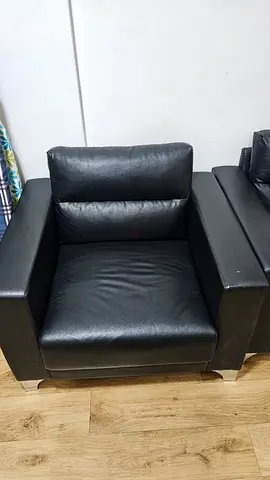 Black double Single Seater sofa chair - Good Condition