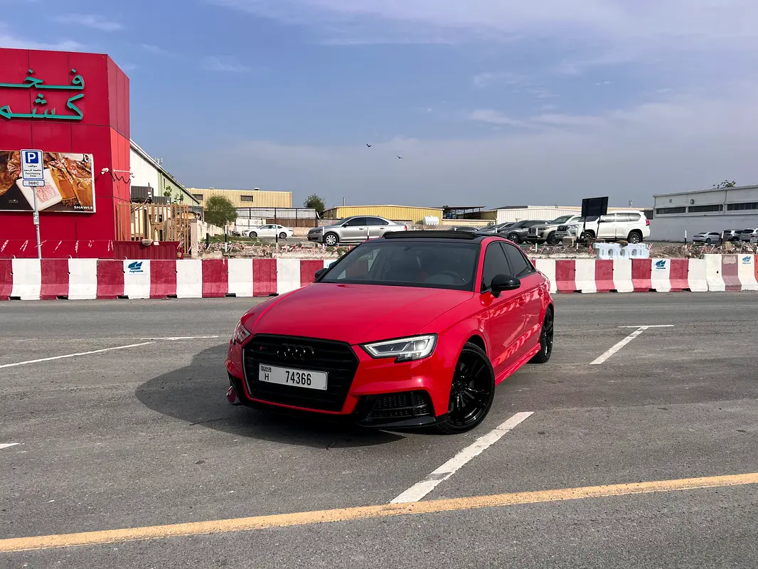 Audi S3 2017 — photo 1 of 10