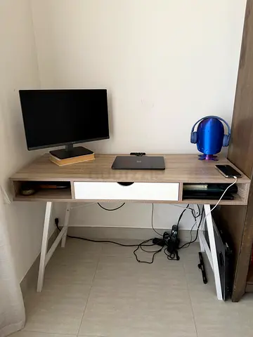 Work Desk / Study Table