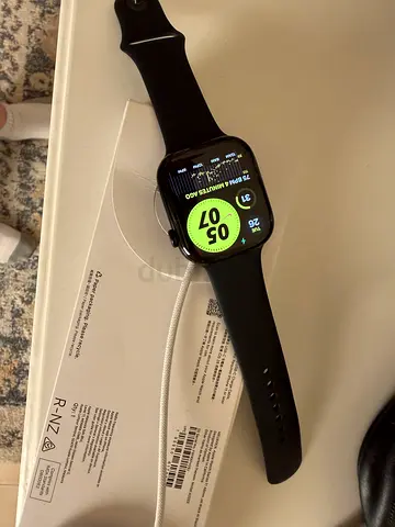 Apple Watch S11 GPS 46MM Jet Black Aluminum used like new 1200 Dhs.