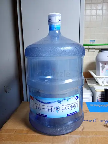 Empty Water Bottle for Sale (Riviere)