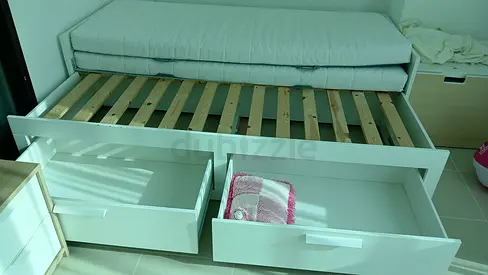 Bed with 2 mattress