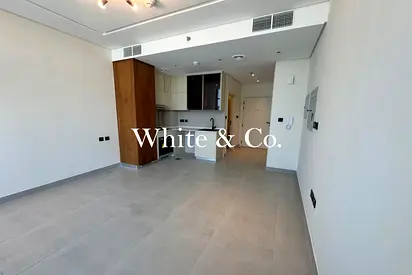 Brand New | Close to Metro | Vacant Studio