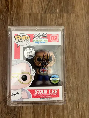 Signed Stan Lee Funko Pop Convention Exclusive Vinyl Figure