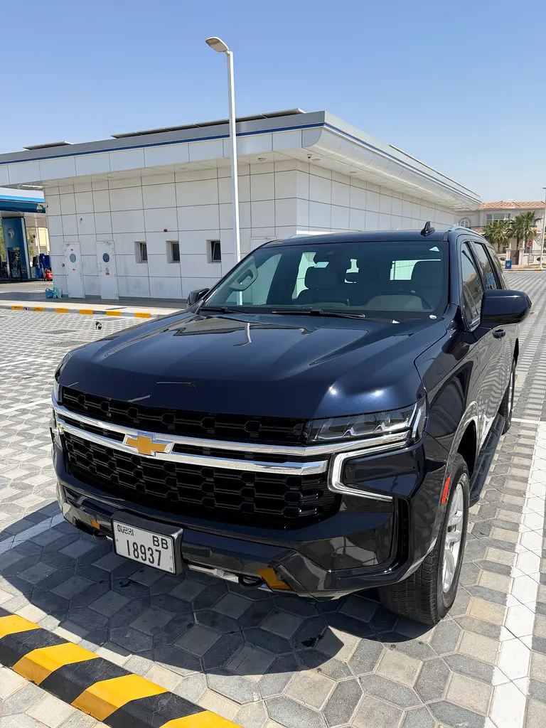 Chevrolet Tahoe 2023 — photo 1 of 10