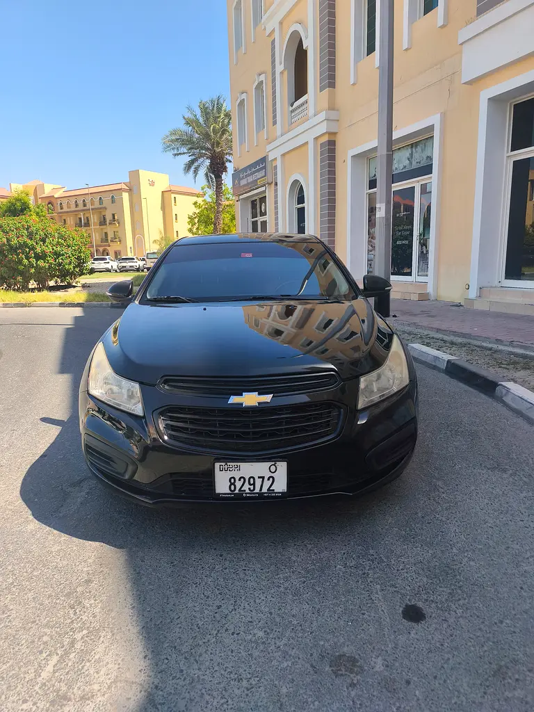 Chevrolet Cruze 2017 — photo 1 of 18