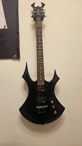 BC Rich Virgin Platinum Electric Guitar