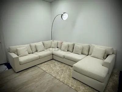 Like new condition cratebarrel Ushape sofa