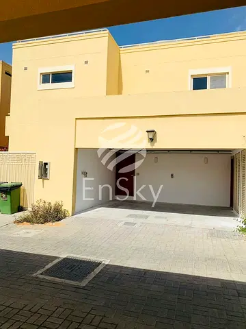 PRIVATE POoLE -PRIME LOCATION