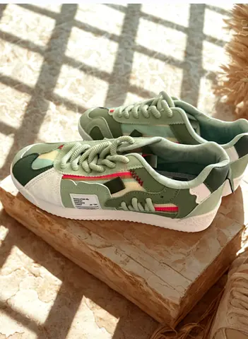 Light Green Casual Sneakers, Used - Comfortable Everyday Shoes
