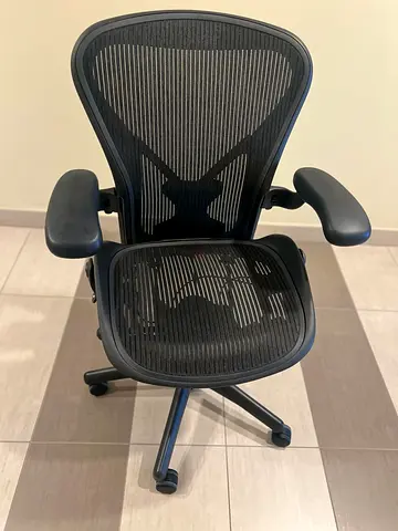 Herman Miller Aeron size B