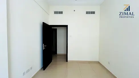 Large Layout 3 Bedroom Apartment for Comfortable Family Living