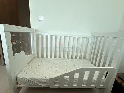 Baby crib