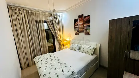 Room with Balcony  Parking (Ladies Only)