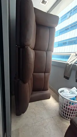 Want to sell my leather 3-1 recliner sofa 6 month old