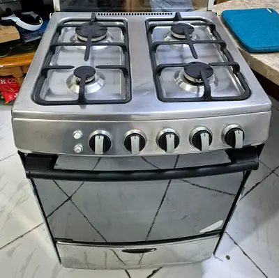 Media cooking range