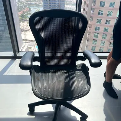 Herman Miller Aeron size B