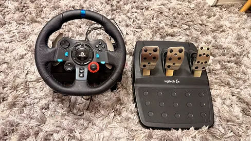 Logitech G29 Driving Force Racing Wheel with Pedals - PS4/PS5/PC