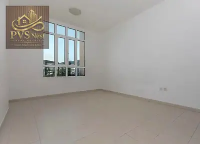 1 BEDROOM FOR RENT, BATHTUB INCLUDED , LARGE LAYOUT WITH BALCONY