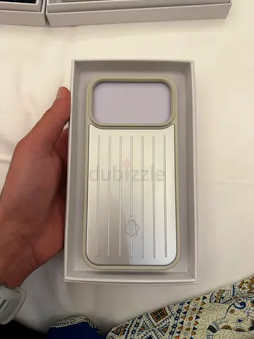 Rimowa case
