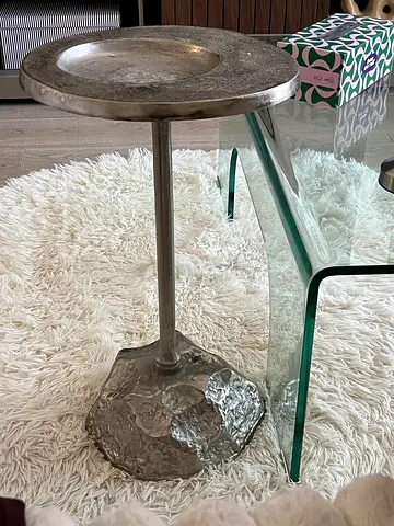 Luxury Sculptural Side Table – Designer Piece