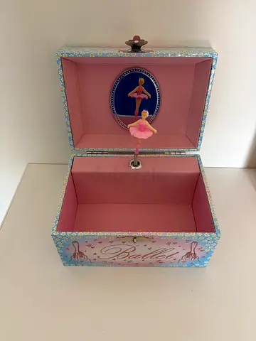Ballerina Musical Jewellery Box Brand New