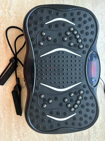 Vibration Fitness Plate - EVOLAND Vibration Exercise Machine, used just once !