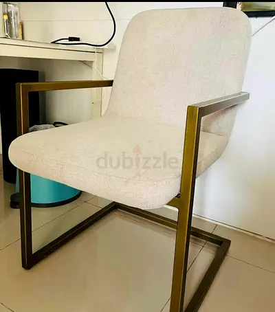 Set of 2 heavy metal cushioned chairs