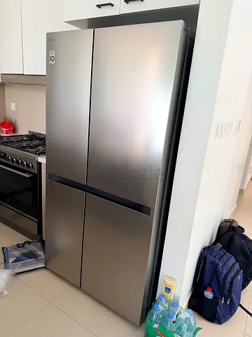 LG Fridge GRB267KLJW Side By Side 703L - 8 months old