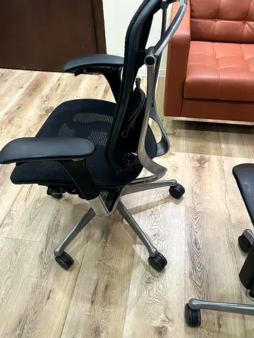 Contesa office chair