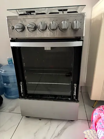4 Burner midea Cooker for sale , Tempered glass in oven broken