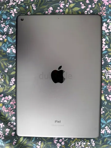 Space Gray Apple iPad 7th generation 32GB - Good Condition, Wi‑Fi (Rear View Shown)