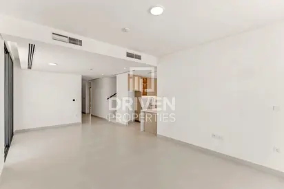 Golf Facing| Large Garden|Vacant |Mutiple Cheques