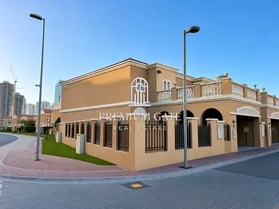 3 Bedroom | Maids | Garden | Corner villa
