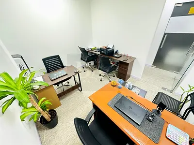 Spacious office | no Commission | near to Metro Station