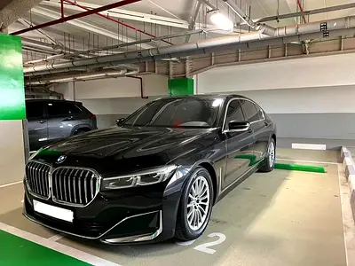 BMW 7-Series 730Li 2022 GCC Specs - Excellent Condition