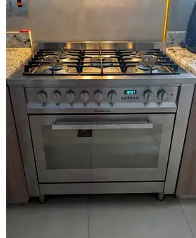 Stainless Steel 5-Burner Gas Cooker with Electric Oven And Fan