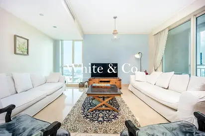 Furnished | Fully Lake View | Upgraded