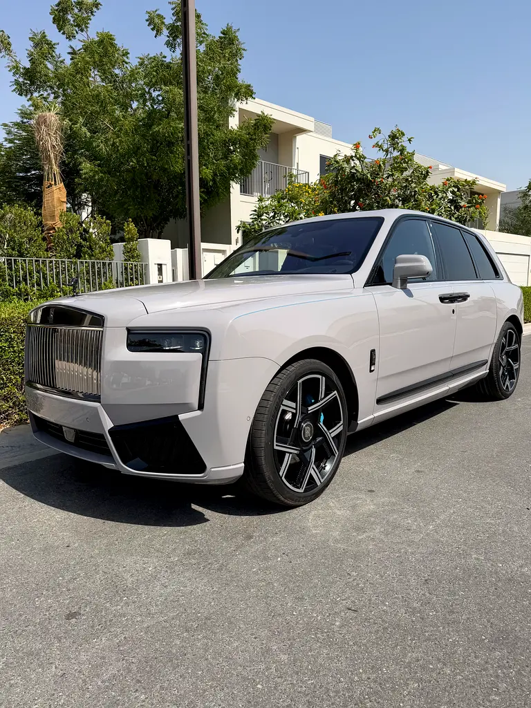 Rolls-Royce Cullinan 2026 — photo 1 of 14