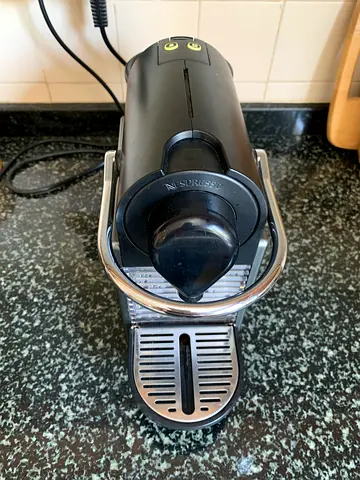 Nespresso Capsule Coffee Titan machine, 2 Lengths, Auto Shut off.
