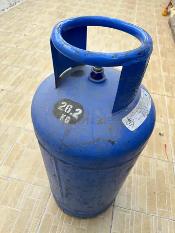 Large cylinder (empty)