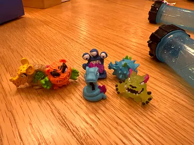 6 mr beast mini figure box for 45dirham